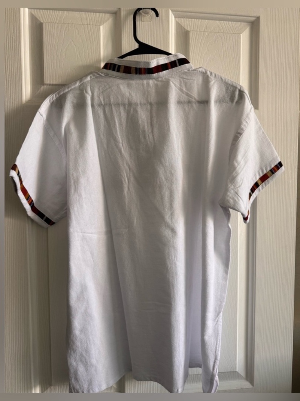 Men's White Short-Sleeve Lace-Up Shirt with Tribal Trim. Size: Medium - Picture 4 of 4